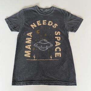 Hubs and Hers “Mama Needs Space” Graphic Tee, Small
